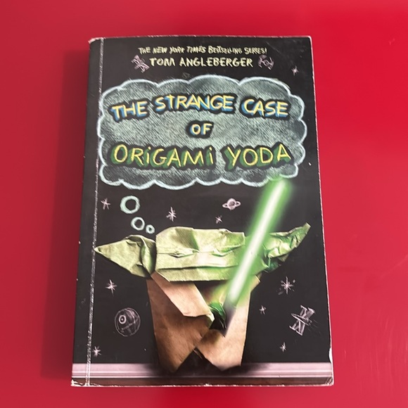 2 Pack: The Strange Case of Origami Yoda / Darth Paper Strikes Back - Picture 7 of 17
